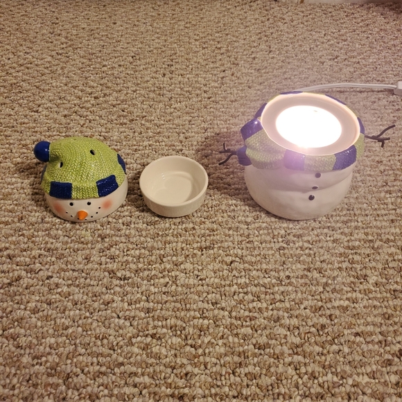 Scentsy Holiday Collection Snowman Winter Wax Warmer RETIRED - Picture 5 of 6